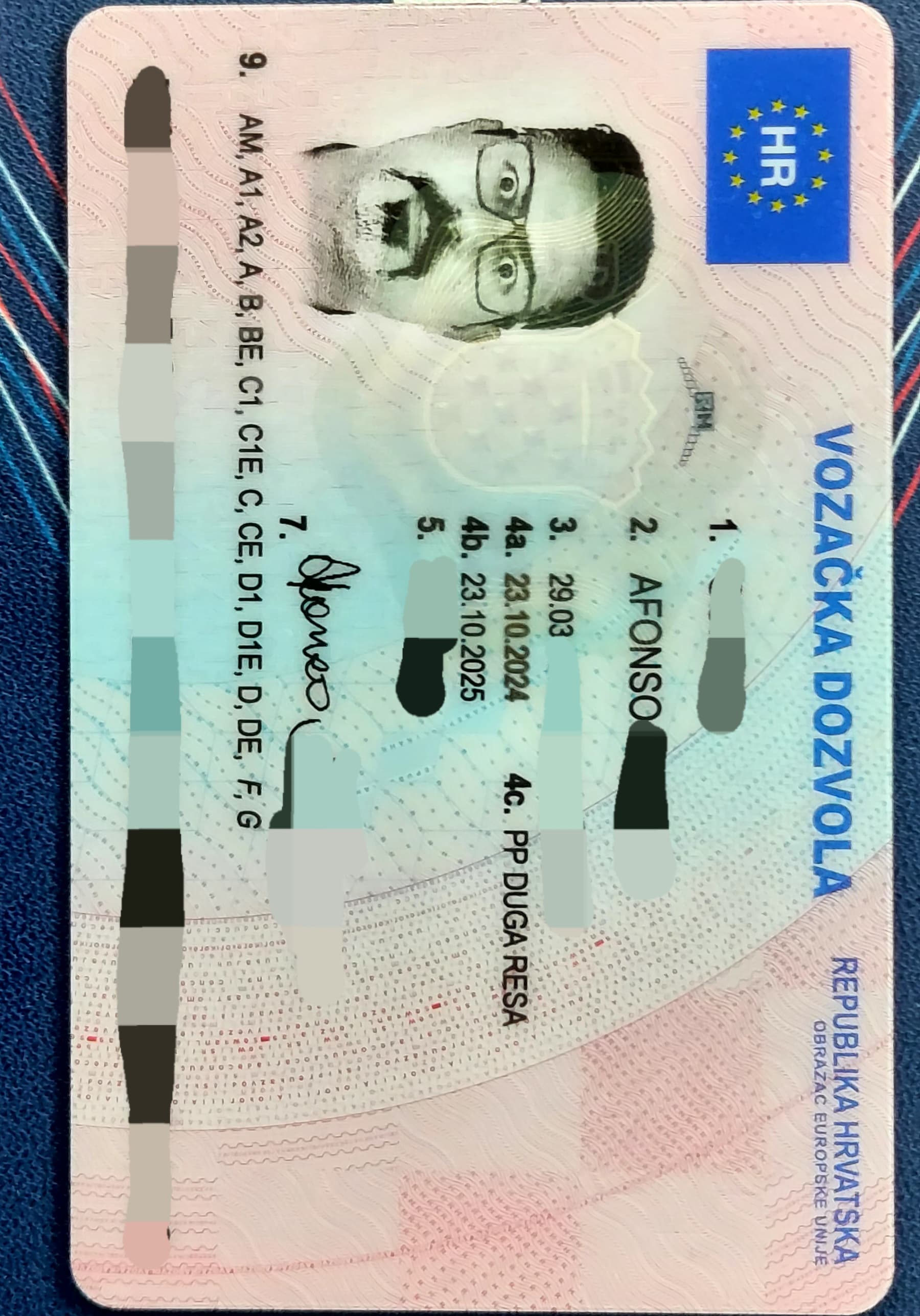 WhatsApp Image 2024-10-26 at 11.37.07.jpeg