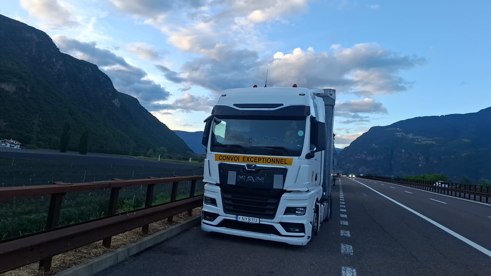 WhatsApp Image 2025-06-16 at 06.20.53.jpeg